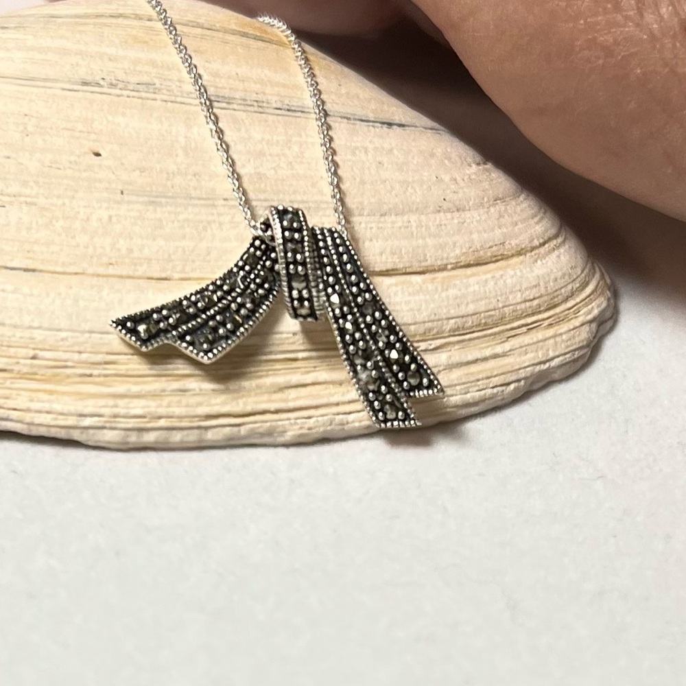 925 Sterling Silver. Marcasite. Necklace